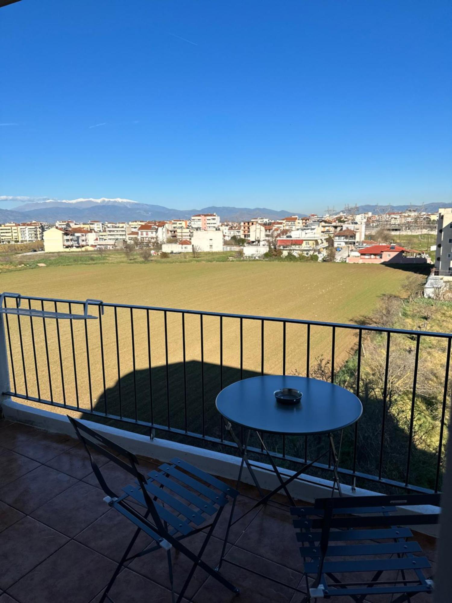 Νεάπολη Apartment Larissa Bagian luar foto