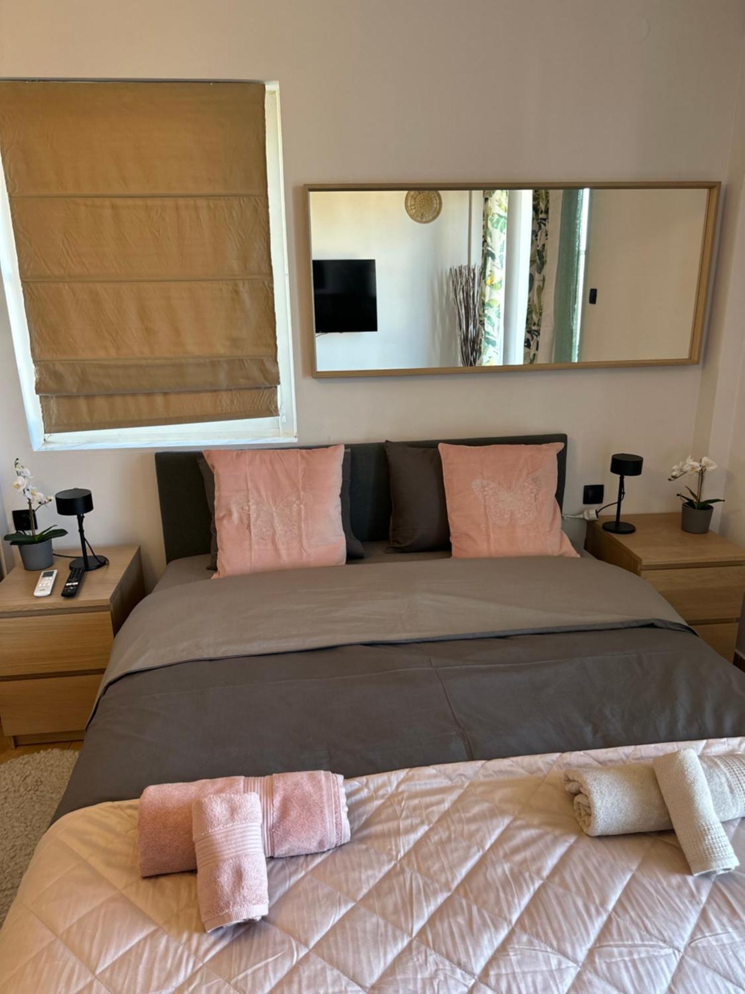 Νεάπολη Apartment Larissa Bagian luar foto